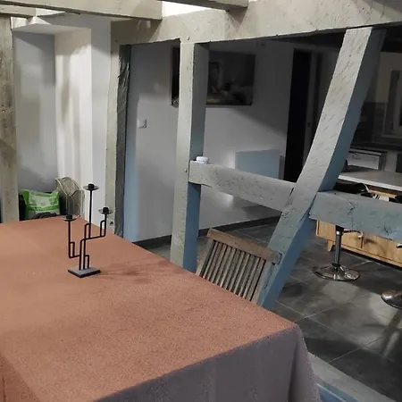 Neue S'matze Apartment